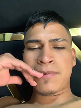 Emiliano Reyes online show from July 8, 4:50 am