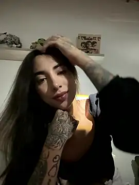 valeriahornier online show from January 8, 6:48 am