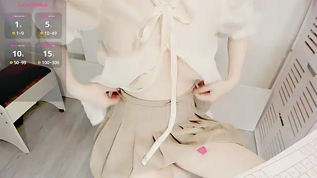Snapshot of mimi_babyyy chatting on June 24, 6:51 pm mimi babyyy online show from June 24, 6:51 pm