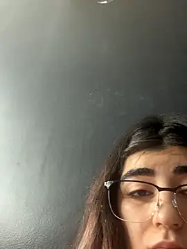 Snapshot of milky_denni chatting on October 18, 5:25 pm milky denni online show from October 18, 5:25 pm