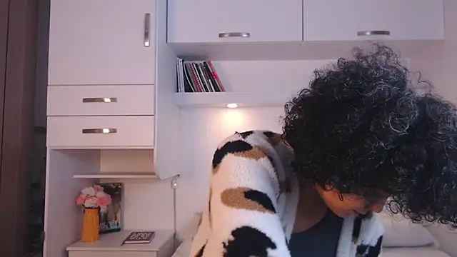 Snapshot of MartiRuis10 chatting on October 22, 8:41 pm MartiRuis10 online show from October 22, 8:41 pm