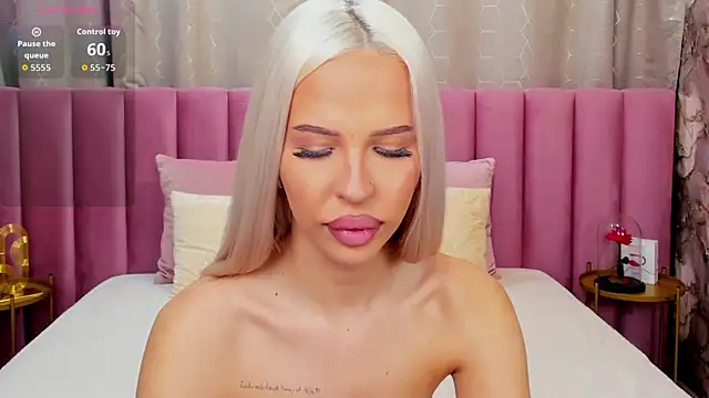 KailaCrystall online show from October 22, 1:17 am