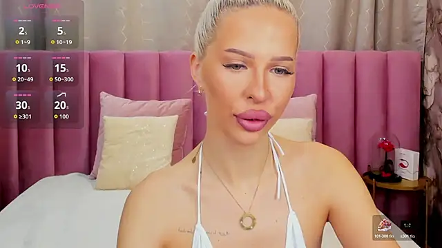 KailaCrystall online show from November 6, 1:50 am