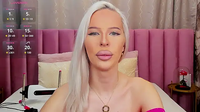 KailaCrystall online show from December 17, 1:22 am