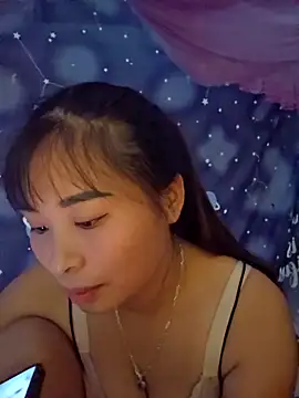 Snapshot of Squirrel-Pear chatting on October 21, 11:38 pm Squirrel-Pear online show from October 21, 11:38 pm