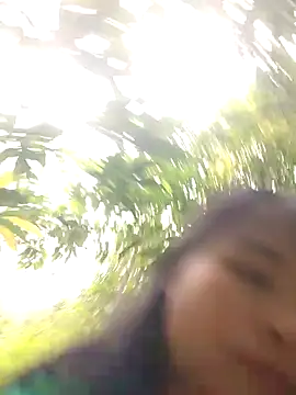 Snapshot of Squirrel-Pear chatting on October 29, 11:50 pm Squirrel-Pear online show from October 29, 11:50 pm