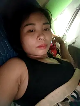 Snapshot of Squirrel-Pear chatting on November 1, 11:51 pm Squirrel-Pear online show from November 1, 11:51 pm