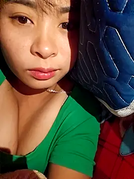 Snapshot of Squirrel-Pear chatting on November 26, 10:11 pm Squirrel-Pear online show from November 26, 10:11 pm