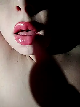 Snapshot of Loveyoudearxq chatting on November 23, 2:39 pm Loveyoudearxq online show from November 23, 2:39 pm