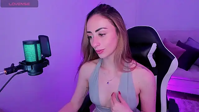 Anthonelaa 444 online show from October 24, 11:45 pm