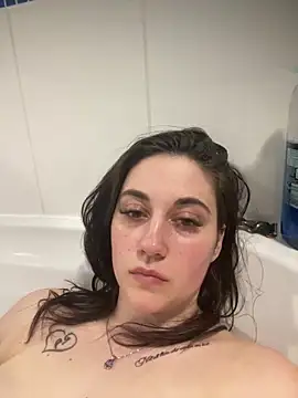 Snapshot of YourFrenchFeliciexo chatting on March 18, 8:45 pm YourFrenchFeliciexo online show from March 18, 8:45 pm