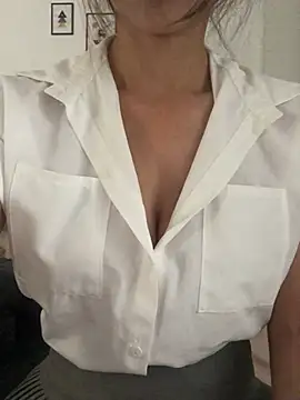 Kylie beem online show from July 8, 7:24 am