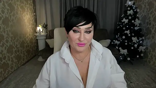 Snapshot of KiraTempt chatting on November 30, 11:47 am KiraTempt online show from November 30, 11:47 am