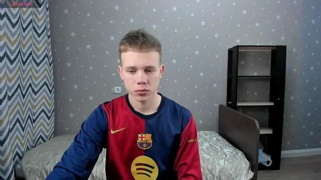 Snapshot of tvelweek chatting on November 27, 6:32 pm tvelweek online show from November 27, 6:32 pm