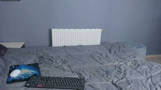 Snapshot of tvelweek chatting on November 28, 7:05 pm tvelweek online show from November 28, 7:05 pm