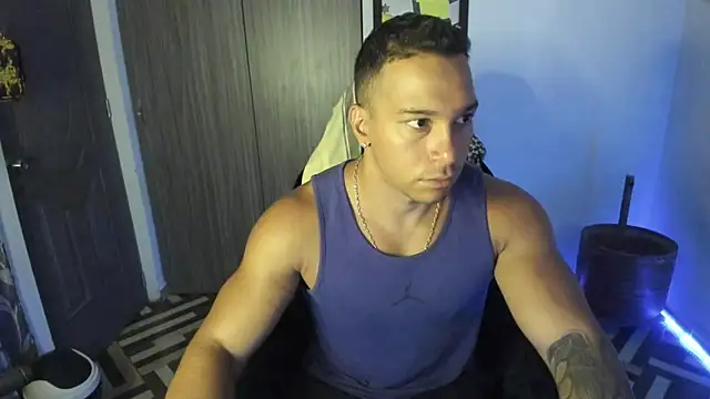 FreszX online show from November 4, 1:32 pm