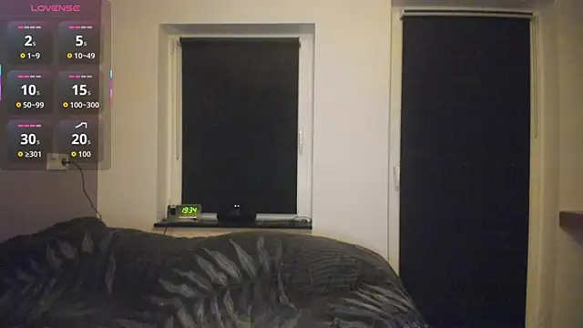 Snapshot of MiaRides19 chatting on October 26, 6:25 pm MiaRides19 online show from October 26, 6:25 pm