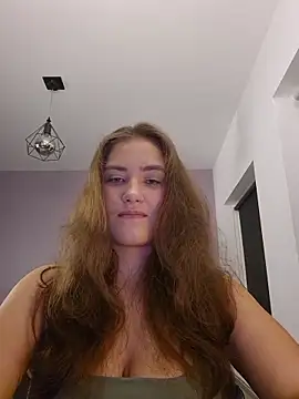 Snapshot of MiaRides19 chatting on November 30, 8:46 pm MiaRides19 online show from November 30, 8:46 pm