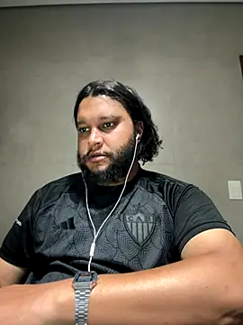 Snapshot of LoboCachorro chatting on November 20, 1:17 am LoboCachorro online show from November 20, 1:17 am