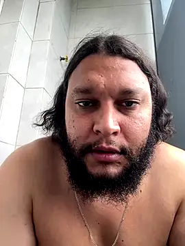 Snapshot of LoboCachorro chatting on December 18, 8:15 pm LoboCachorro online show from December 18, 8:15 pm