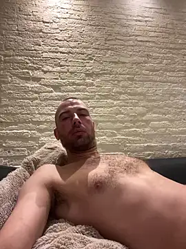 Rotteei1 online show from November 15, 7:16 am