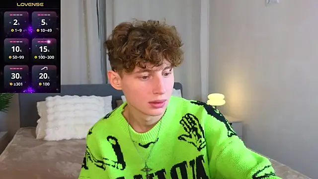 crisp1n online show from October 22, 3:12 pm