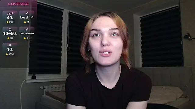 Snapshot of EmiliaRhodes chatting on October 20, 9:26 pm EmiliaRhodes online show from October 20, 9:26 pm