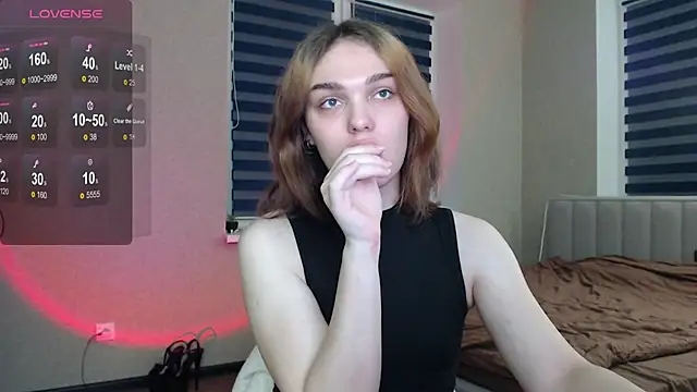 Snapshot of EmiliaRhodes chatting on November 6, 9:59 pm EmiliaRhodes online show from November 6, 9:59 pm