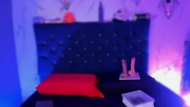 Snapshot of Dakotaa_Johnson chatting on November 13, 8:52 pm Dakotaa Johnson online show from November 13, 8:52 pm