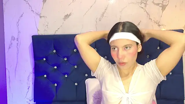 Dakotaa Johnson online show from May 9, 7:52 pm