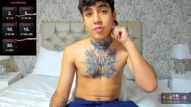 Snapshot of SantiOlsen chatting on November 23, 7:24 pm SantiOlsen online show from November 23, 7:24 pm