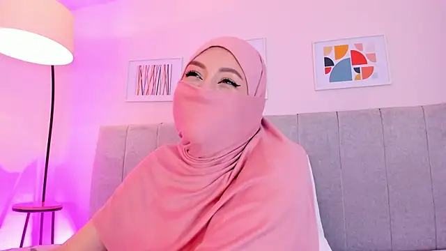 fatiima  online show from November 17, 7:08 pm