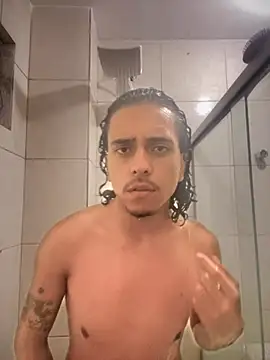 Snapshot of novinhosglbi chatting on November 4, 9:36 pm novinhosglbi online show from November 4, 9:36 pm