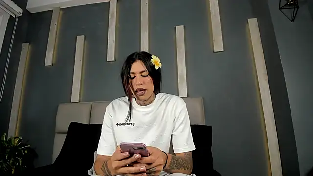 ArohomLester online show from March 25, 2:12 pm