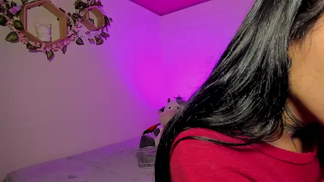 Snapshot of miku_st chatting on January 9, 6:16 am miku st online show from January 9, 6:16 am