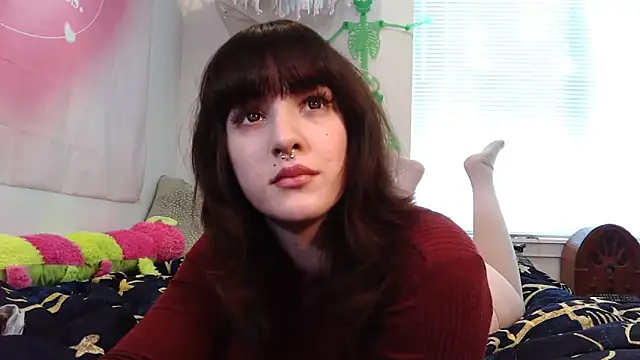 Snapshot of Trickylucy555 chatting on February 2, 7:56 pm Trickylucy555 online show from February 2, 7:56 pm