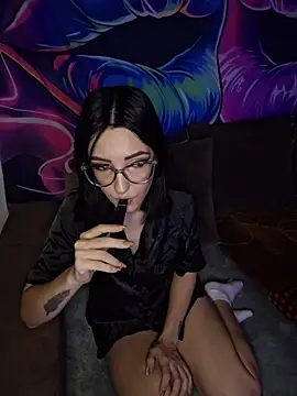 AlleAllexy online show from November 23, 9:47 pm