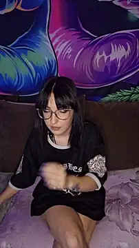 AlleAllexy online show from February 21, 10:00 pm