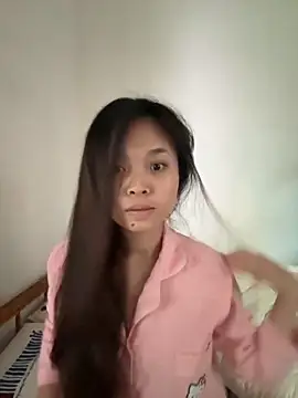 aaaaawhate online show from December 5, 8:12 am