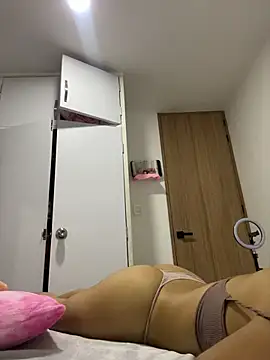 Snapshot of violeta365 chatting on November 9, 11:36 pm violeta365 online show from November 9, 11:36 pm