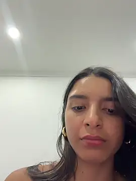 Snapshot of violeta365 chatting on April 5, 3:26 am violeta365 online show from April 5, 3:26 am