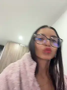 Snapshot of violeta365 chatting on April 7, 2:17 pm violeta365 online show from April 7, 2:17 pm
