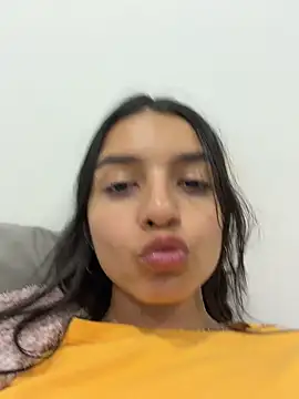 Snapshot of violeta365 chatting on April 8, 2:33 am violeta365 online show from April 8, 2:33 am