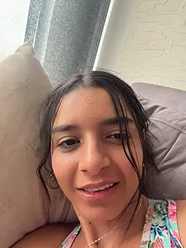 Snapshot of violeta365 chatting on April 24, 6:10 pm violeta365 online show from April 24, 6:10 pm