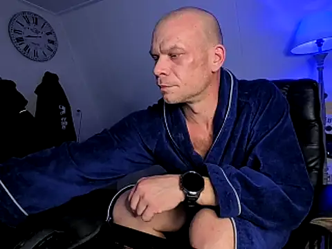 Kinky Play1 online show from March 17, 7:39 pm