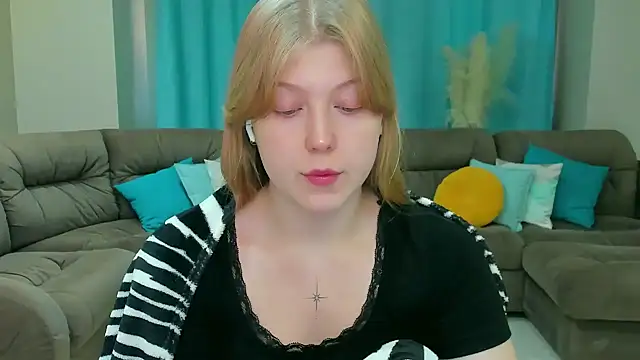 Stella Light online show from November 4, 4:11 am