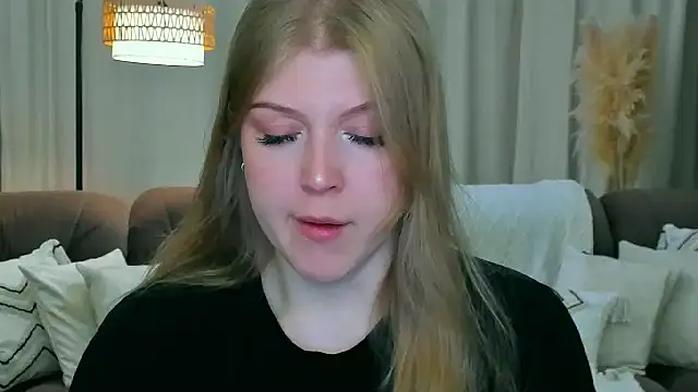 Stella Light online show from June 8, 4:24 am