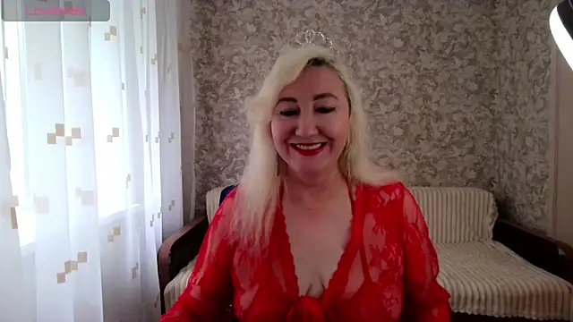 LadyKriss online show from June 12, 3:49 am