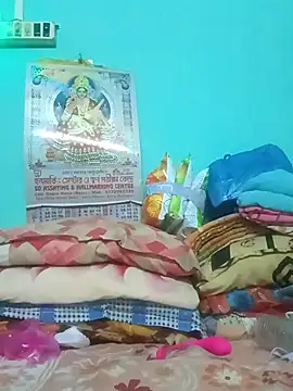 Hot-joyaa online show from December 15, 4:00 pm