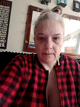 SinnSin420 online show from February 3, 2:22 pm